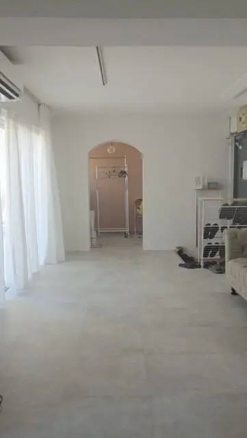 We're making the studio a home!!