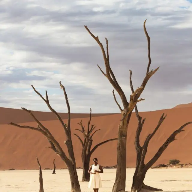 Namibia awakened the little girl in me. I was in awe of how beautiful the country was, and being around some amazing photographer friends reopened a part of myself that feels deeply connected to wonder, creativity, and the kind of beauty the little girl in me simply loved to see. It feels especially meaningful because this year marks 10 years of TOPTIA Photography.There was a time when I did not know what my life in Japan would become. After four years here, I was standing between leaving and staying, between photography school, law school, and so many futures that did not fully feel like mine. I just knew something in me was searching. Photography became the thing that kept pulling me back to myself.Now, ten years later, TOPTIA Photography has become an established studio built with care, trust, and vision. My journey as a photographer in Tokyo has played a big part in the person I’ve become and the studio I’ve built.If you’ve ever been curious about my studio, you’re always welcome to send me a message.Photographer @shutterleafcreations#toptiastory #photographer #tokyo #photographerintokyo #portraits