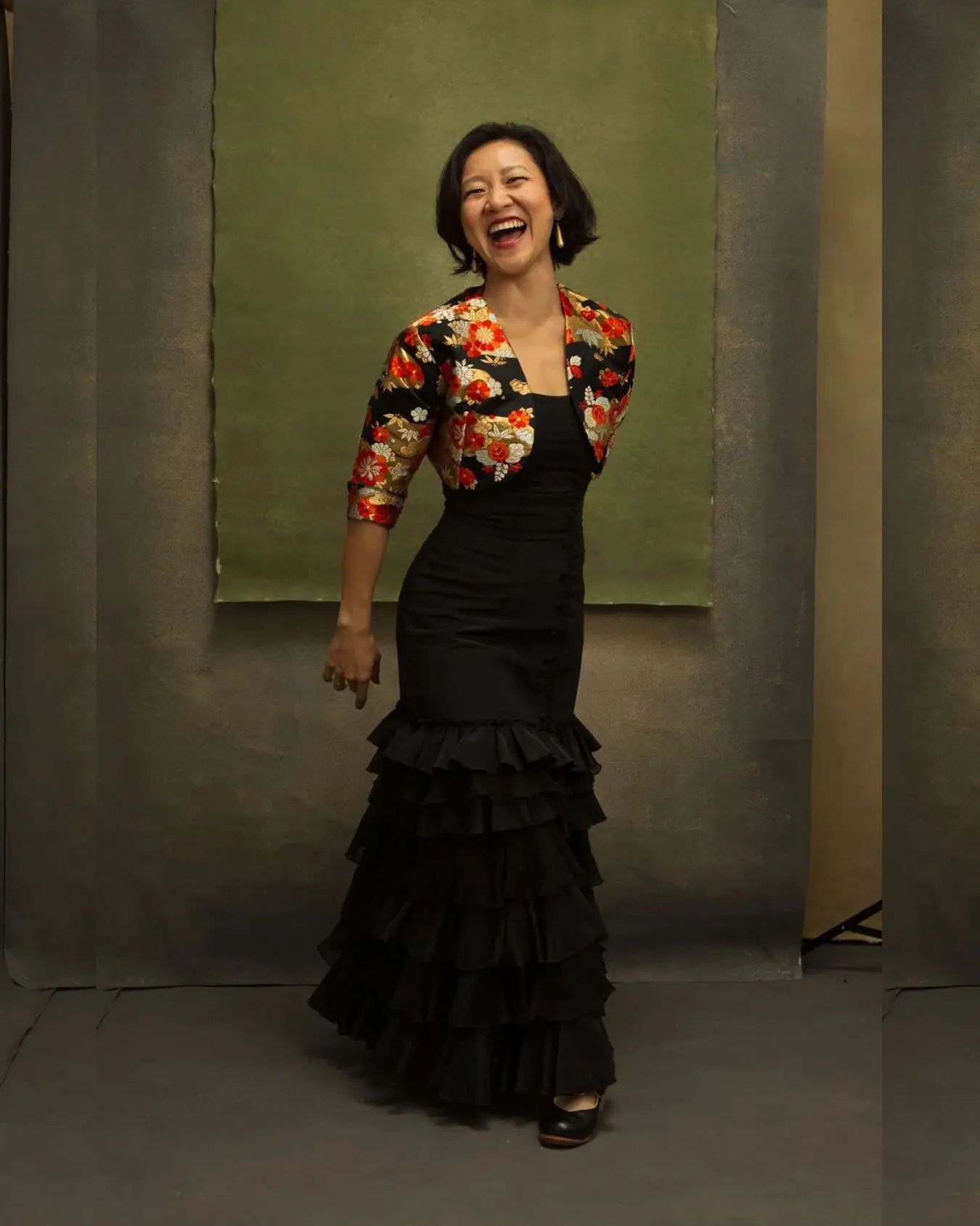 Her Work Is Wellbeing. Her Movement Is Flamenco.Meet Nanako Aramaki @lananako , a flamenco dancer in Tokyo, and someone who carries so much purpose in everything she does.Flamenco is a traditional Spanish art form that blends dance, guitar, singing, and rhythm through the body. It’s powerful footwork, expressive arms, and hands that speak just as loudly as the movement. I had  to pay attention to timing, precision, and presence, because the magic happens in a split second📸.Nanako is also the founder of @zenso.wellness.therapy , and she is on a mission to reduce burnout in Japan and promote wellbeing through sound therapy and wellness coaching.So when I had the opportunity to capture her personal brand and tell her story through photography, I felt truly honored.If you’re looking for a personal branding session that reflects who you are and what you stand for, book a consultation with Tokyo Photographer. 2026 bookings are now open.#flamenco #flamencodancer #wellness #welnnesscoach #photographerintokyo