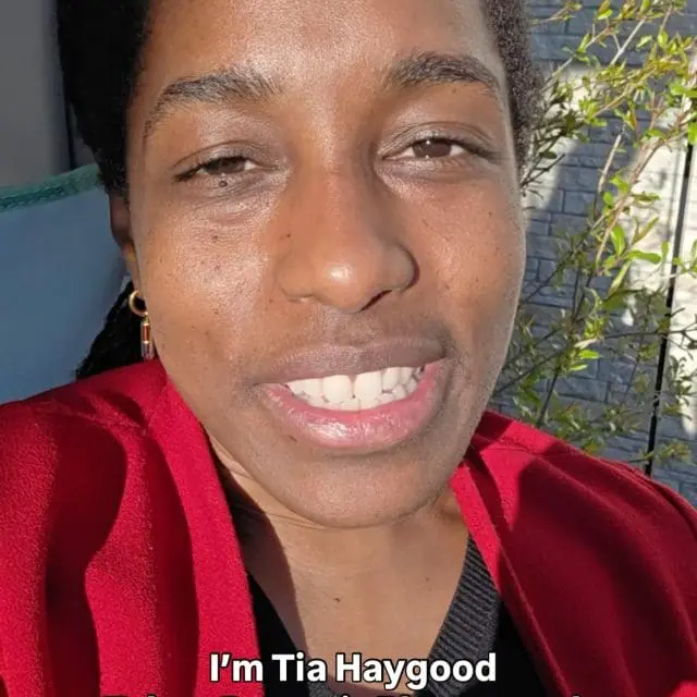 Hi, I’m Tia Haygood, an English-speaking Tokyo portrait photographer and the founder of TOPTIA Photography.For over 10 years, I’ve had the joy of photographing people here in Japan with care, intention, and heart. Through this work, I’ve met entrepreneurs, creatives, executives, and incredible people whose stories have stayed with me.For a long time, I stayed behind the scenes, letting my work and my clients take the spotlight. But this year, I want to share more of myself too. My story, my perspective, and the heart behind why I do this work.So I’m starting with this Jiko Shokai series. In Japanese, jiko shokai means self-introduction, and this feels like my way of inviting you to know me beyond the photos.What stood out to you in this video? I’d love to hear in the comments.#tiahaygood #toptiaphotography #jikoshokai #photographer #tokyo