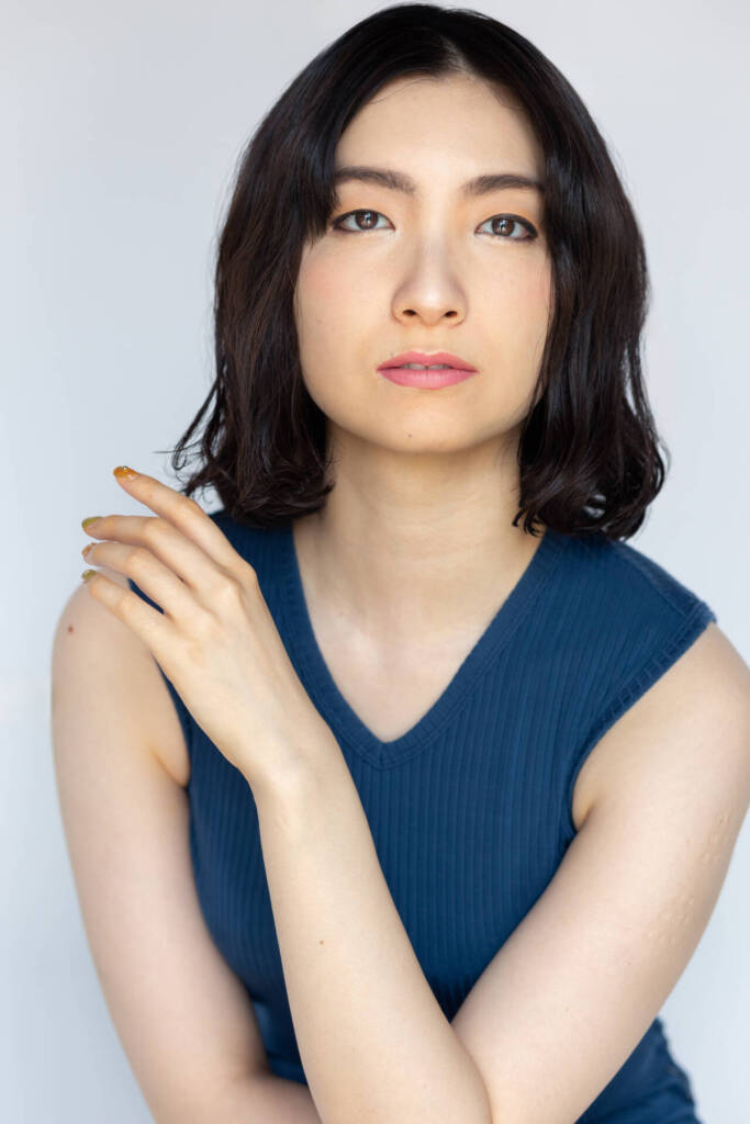 Headshot of a stunning young woman in a stylish blue dress, facing the camera - Headshot photos, Tokyo Portrait Photographer